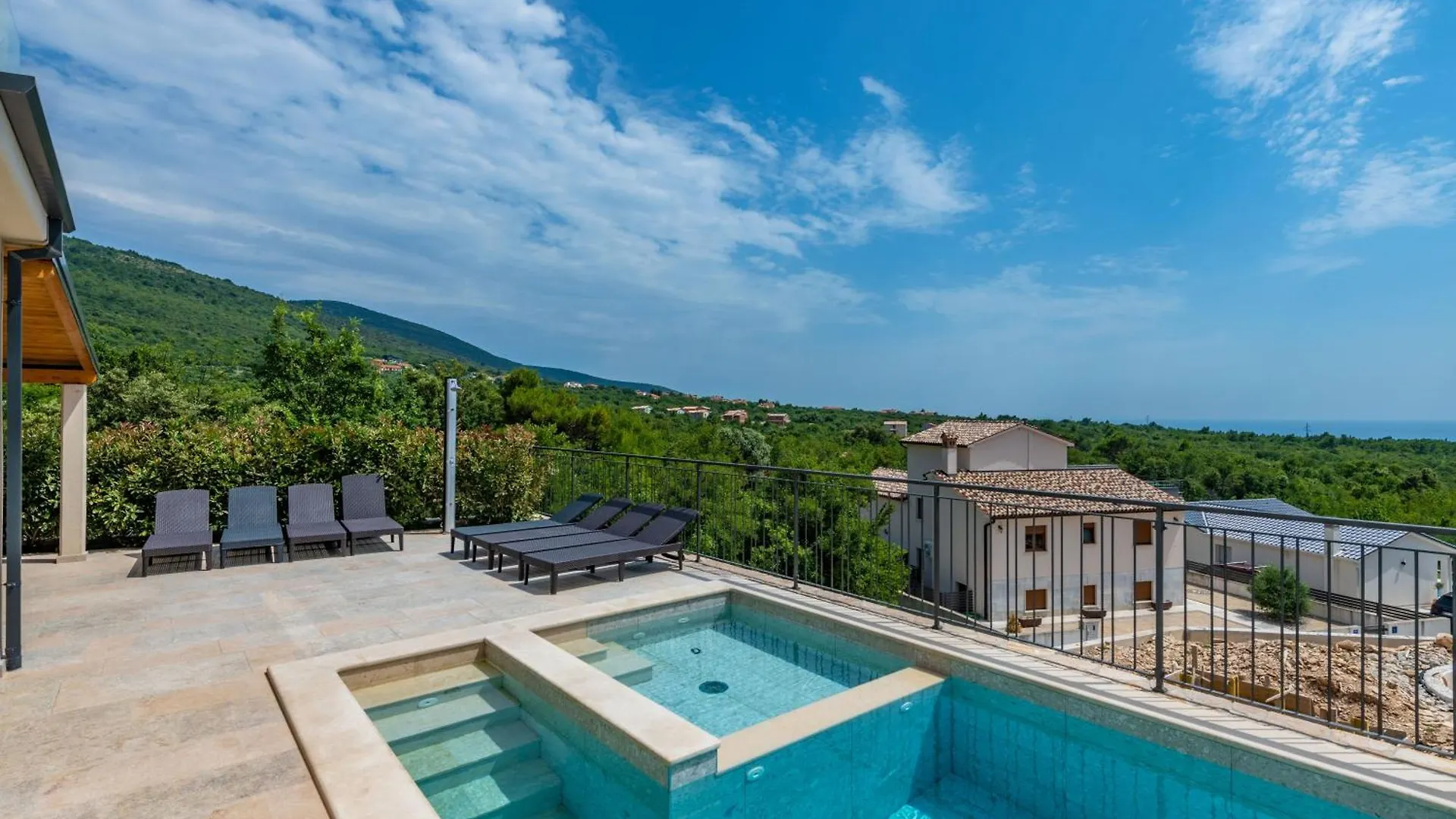 Villa Rita, A Luxurious Private Villa With A Pool Near The Sea Viskovici 0*,  Croatia