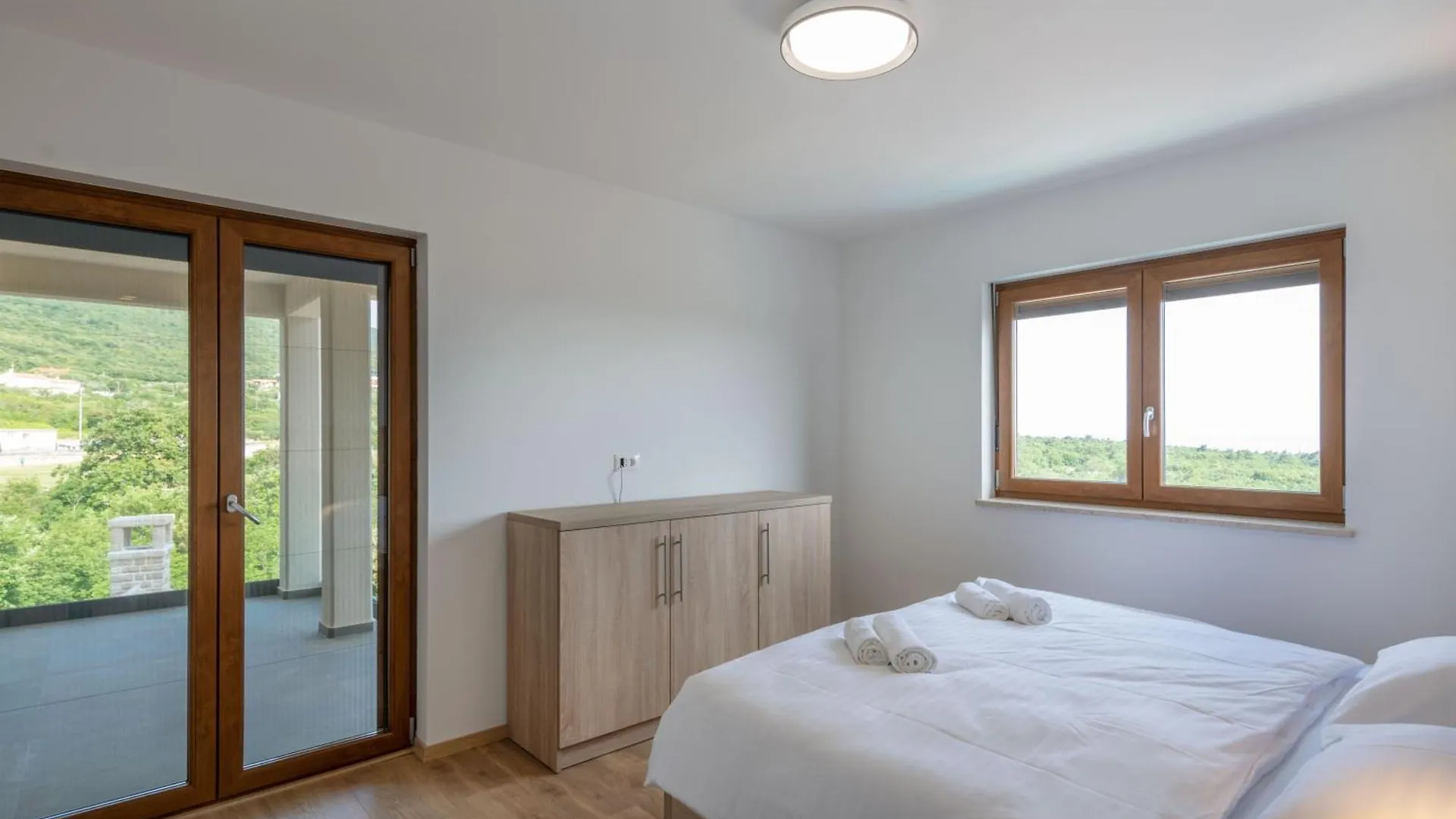 Villa Rita, A Luxurious Private Villa With A Pool Near The Sea Viskovici