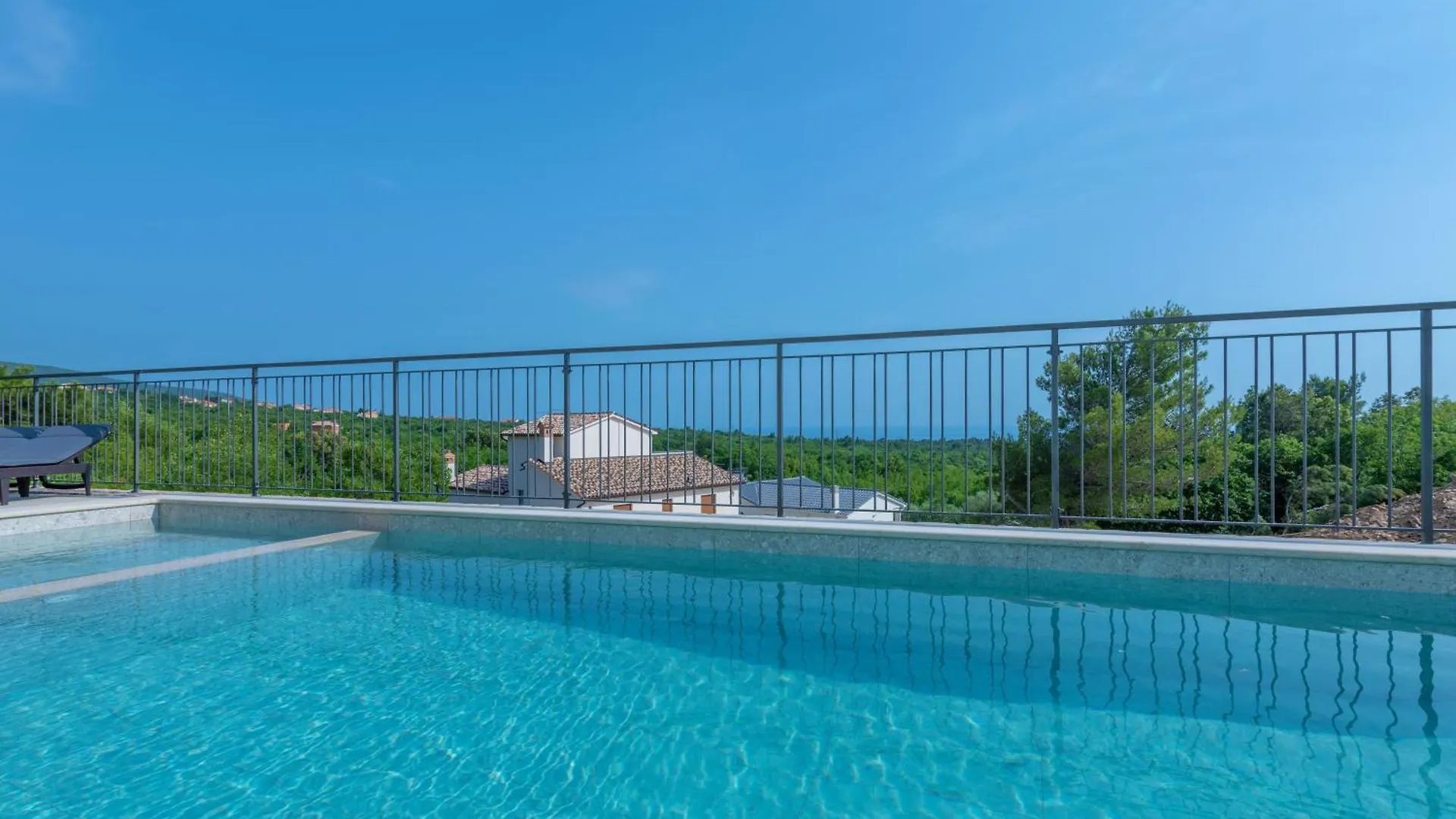 Holiday home Villa Rita, A Luxurious Private Villa With A Pool Near The Sea Viskovici